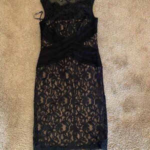 [Tadashi Shoji] Black/Nude Lace Dress